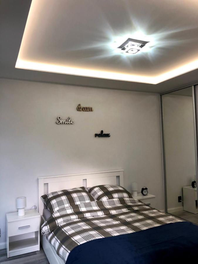 Downtown Apartment Торунь Экстерьер фото